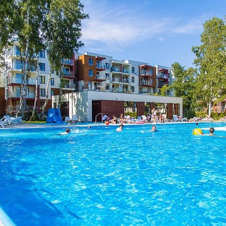 Apartament Polanki Kolobrzeg Z Podgrzewanym Basenem Luaran gambar